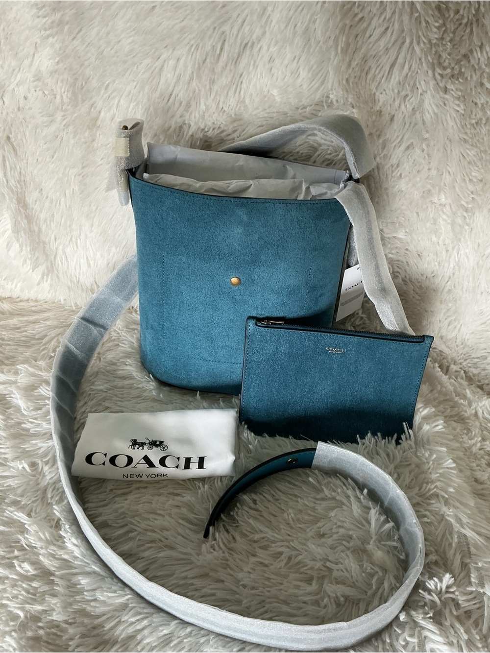 COACH Sea Blue bleeker Bucket Bag with Pouch
